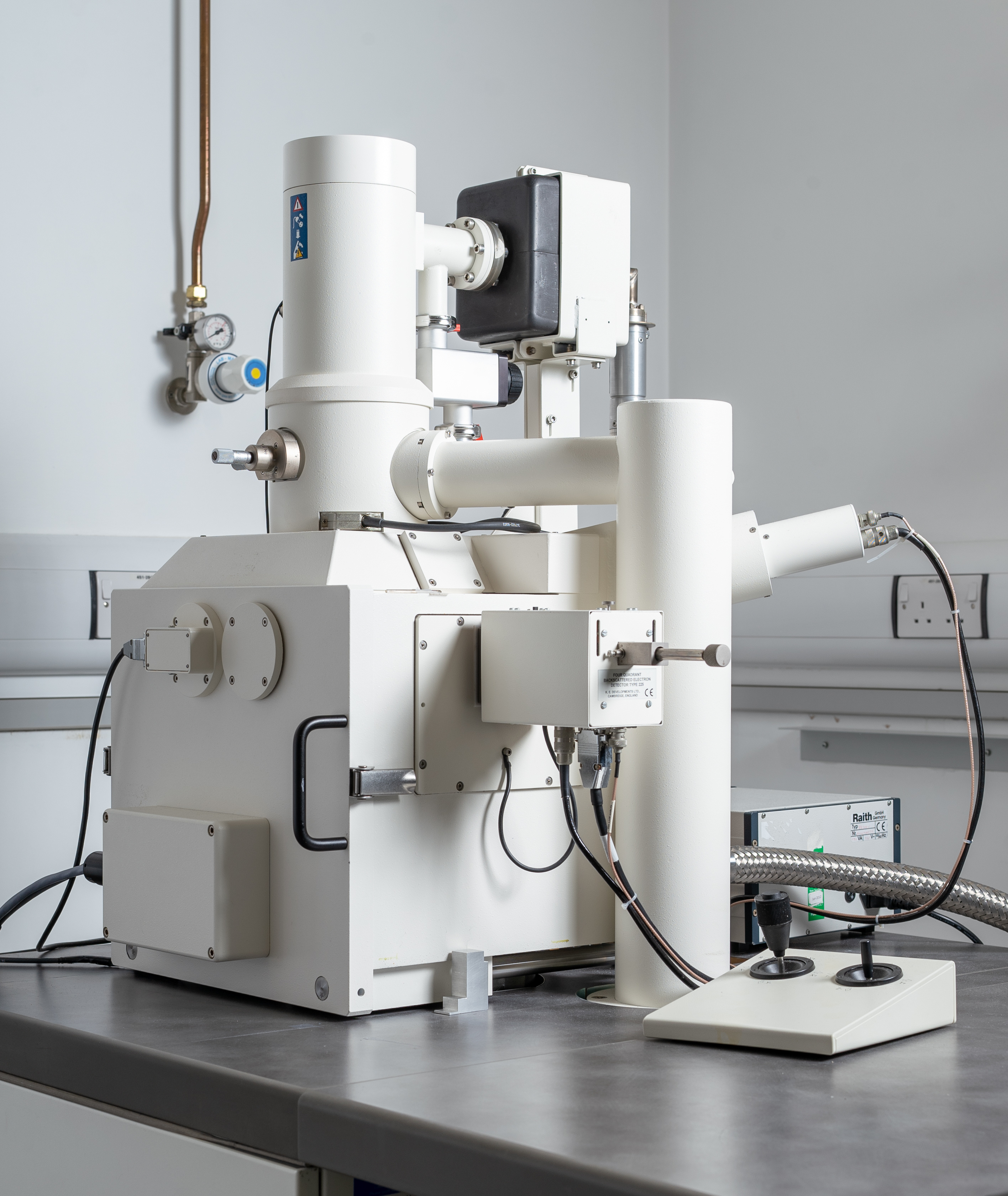 E-beam lithography system